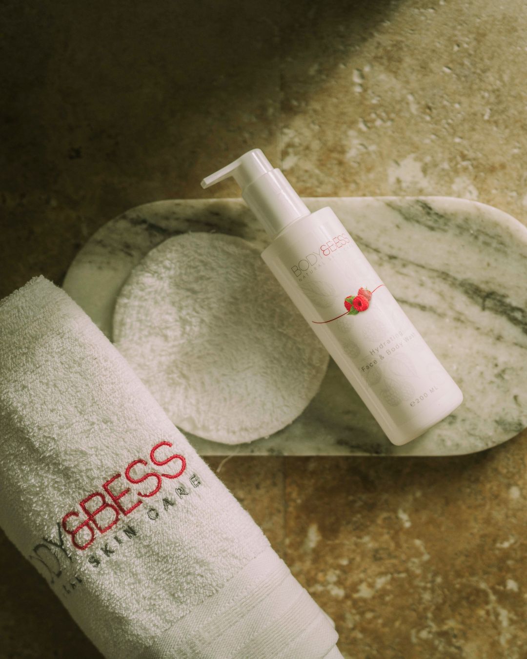 Hydrating Face & Body Wash (200ml)